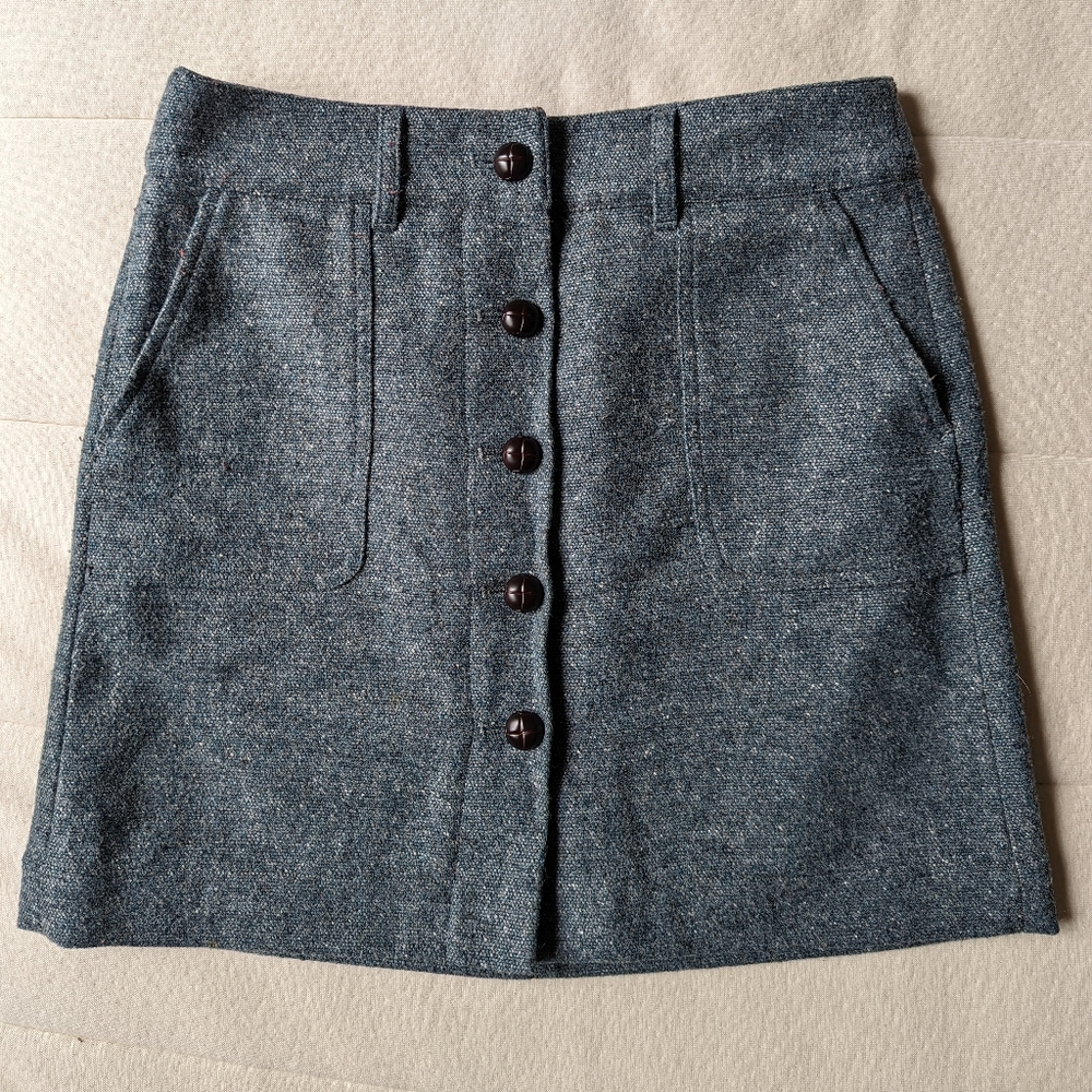 Knit blue Loft skirt, size 2P